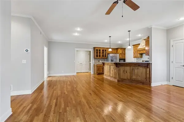 11575 S Bell Court Drive#104 DR, Olathe, KS 66061