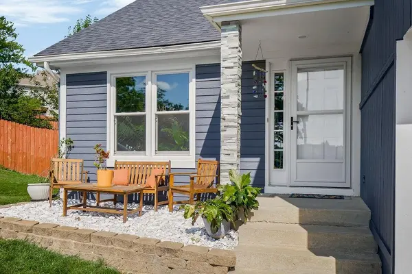 1120 NW 73rd TER, Kansas City, MO 64118