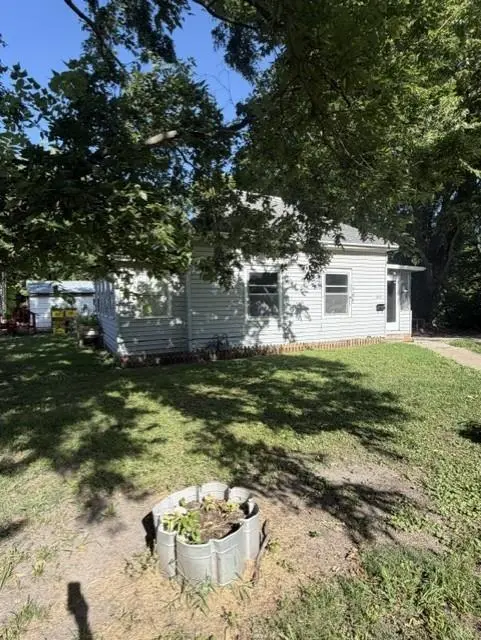 604 N 3rd ST, Burlington, KS 66839