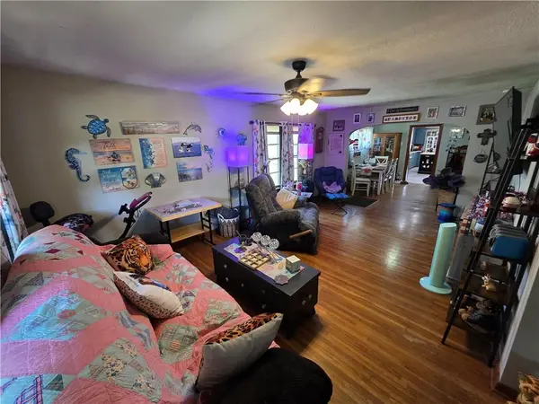 222 S Burns ST, Independence, KS 67301