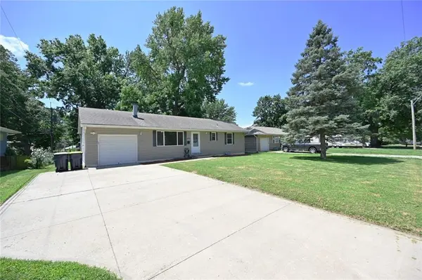 4505 E 112th ST, Kansas City, MO 64137
