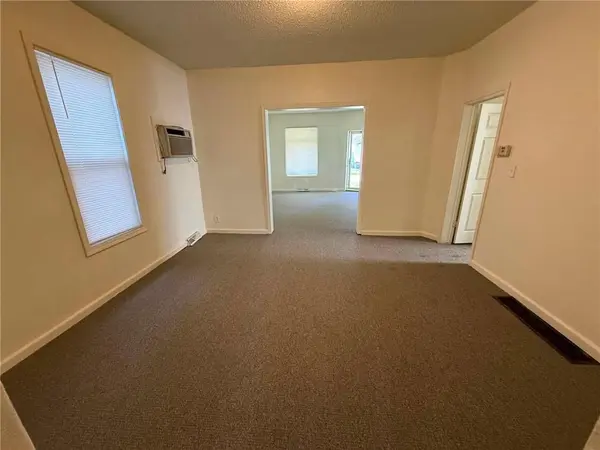 528 Park AVE, Excelsior Springs, MO 64024
