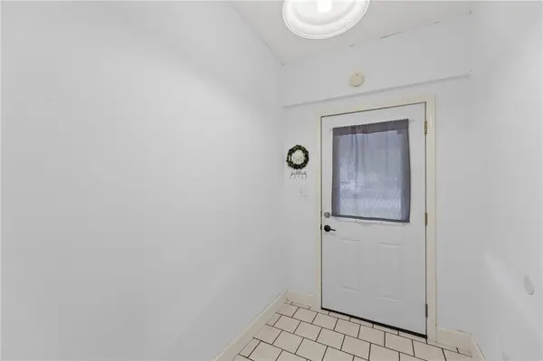 534 E 2nd AVE, Garnett, KS 66032