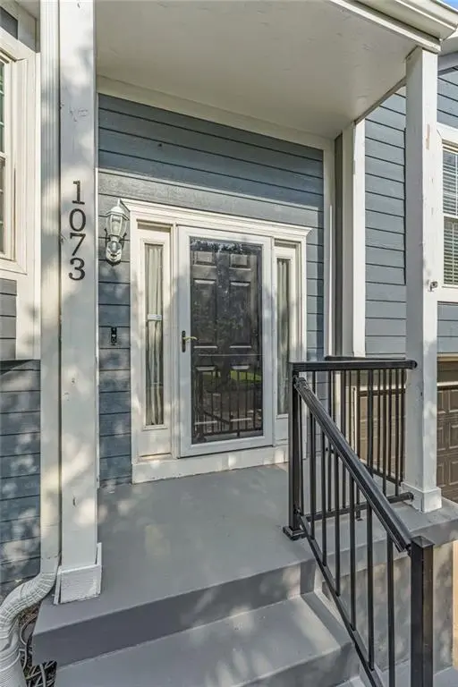 1073 N Logan ST, Olathe, KS 66061