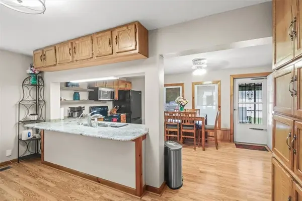 207 W 23rd ST, Independence, MO 64055