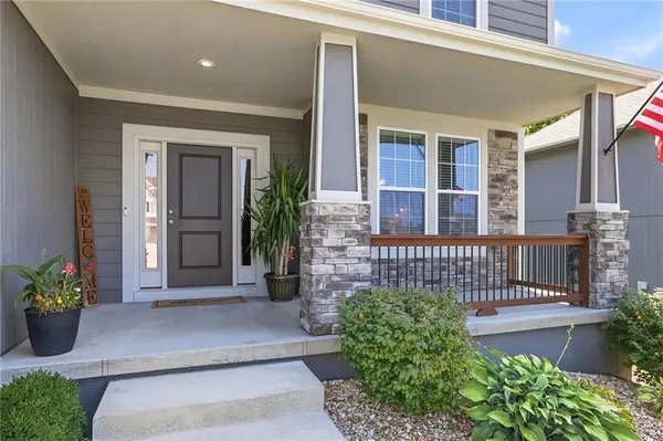 9161 Green RD, Lenexa, KS 66227