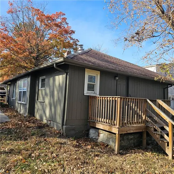 8309 Wabash AVE, Kansas City, MO 64132