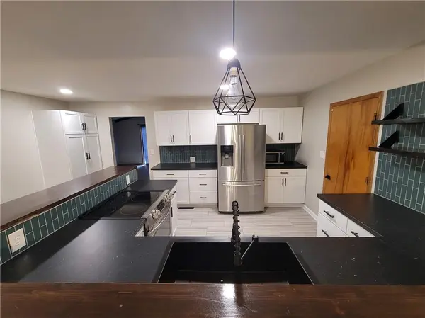 3315 S Crysler AVE, Independence, MO 64055