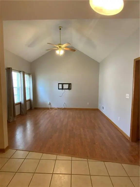 8320 Waverly AVE, Kansas City, KS 66109