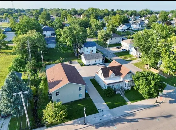 404,408,410,412 N WALNUT ST, Maryville, MO 64468