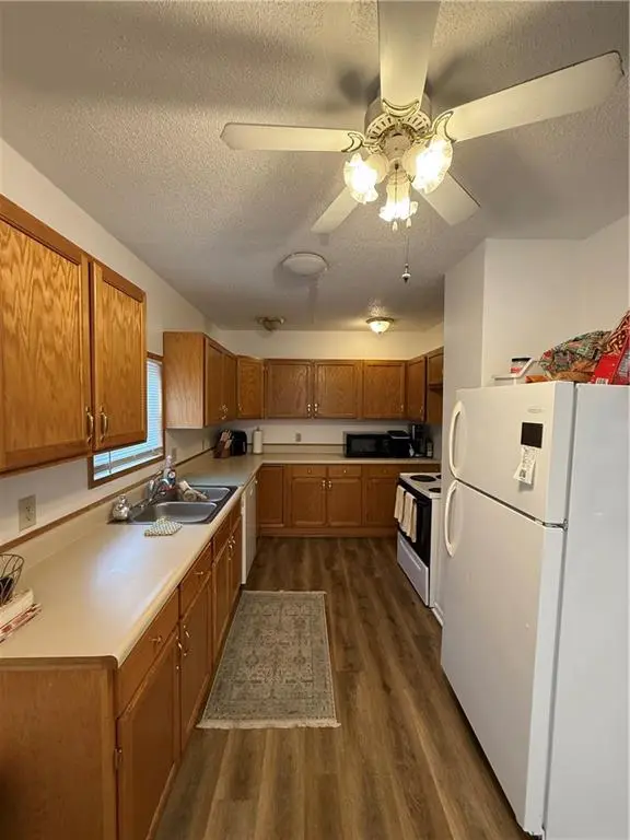 404,408,410,412 N WALNUT ST, Maryville, MO 64468