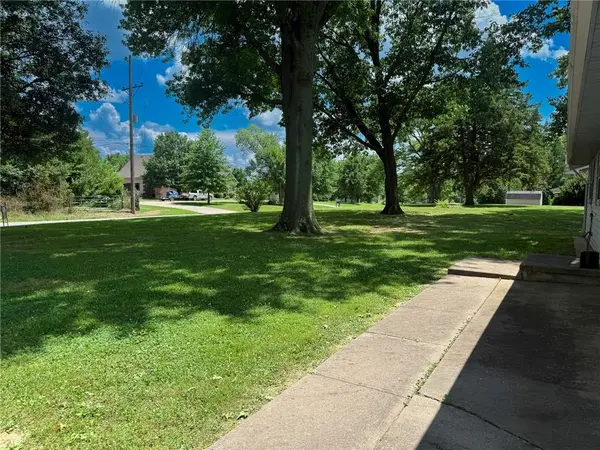 15788 S 1400 RD, Nevada, MO 64772