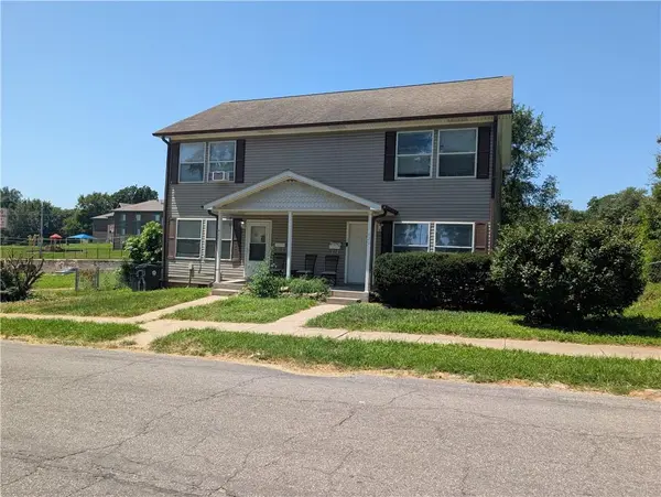 420 & 422 S 15th ST, St Joseph, MO 64501