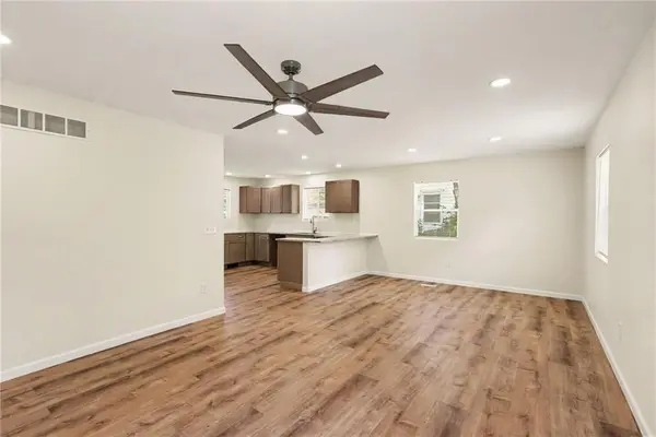 828 N Oak ST, Ottawa, KS 66067