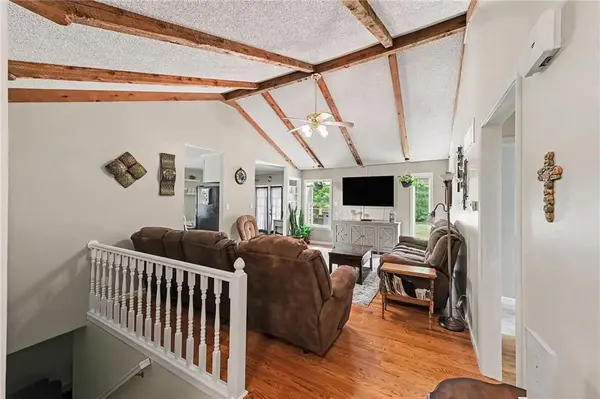 24451 Chieftain RD, Lawrence, KS 66044