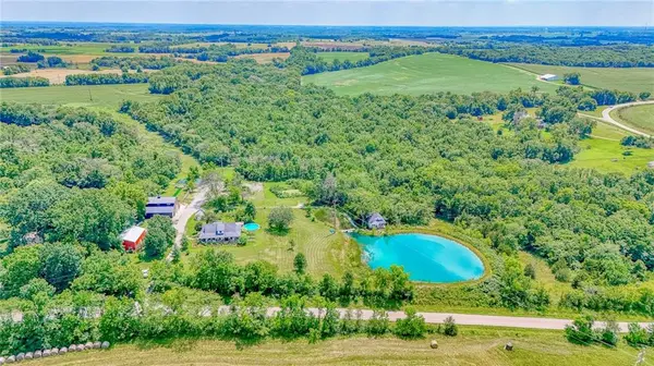 804 SW County RD VV HWY, Centerview, MO 64019