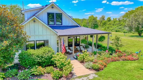 804 SW County RD VV HWY, Centerview, MO 64019