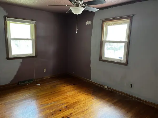 1204 Wornall RD, Excelsior Springs, MO 64024