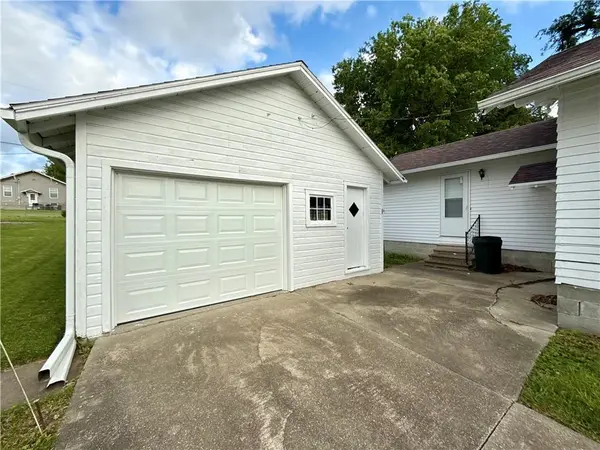 417 S Walnut ST, Maryville, MO 64468