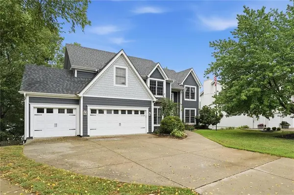 809 Cottonwood PL, Liberty, MO 64068