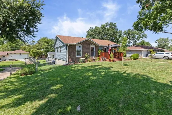 130 N 80th TER, Kansas City, KS 66111