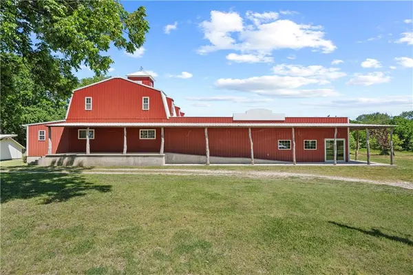 3800 120th RD, Thayer, KS 66776