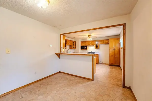 323 S Holbrook ST, Fort Scott, KS 66701