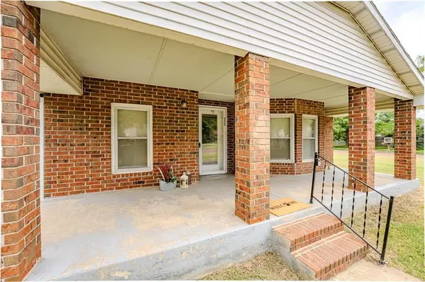323 S Holbrook ST, Fort Scott, KS 66701