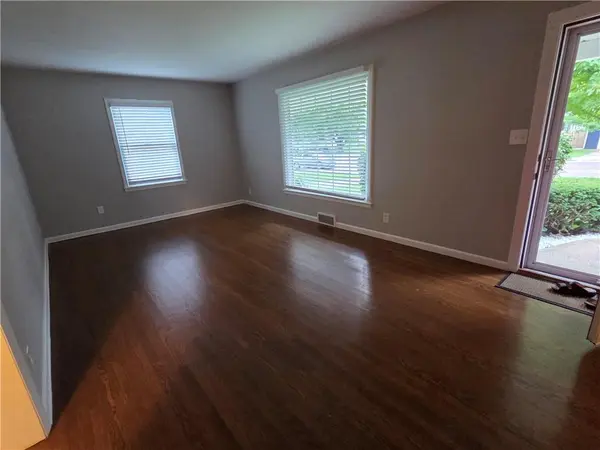 7211 Lamar AVE, Overland Park, KS 66204