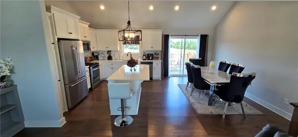 1000 NW 4th ST, Oak Grove, MO 64075