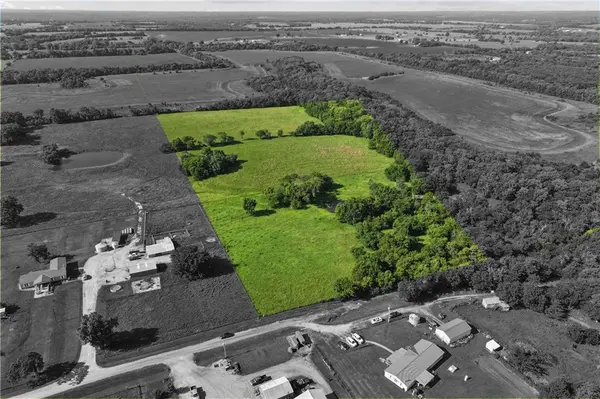 W 375th ST, Osawatomie, KS 66064