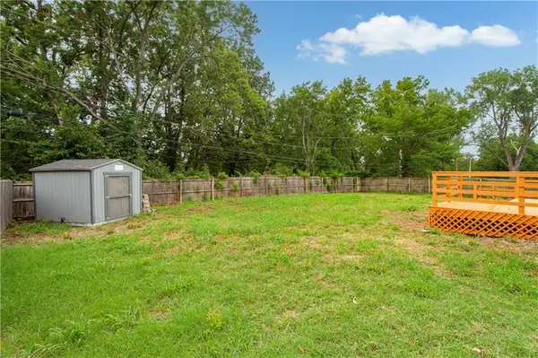 4157 N Cleveland AVE, Kansas City, MO 64117