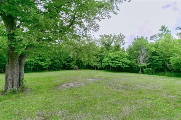 103 N Vest ST, Holden, MO 64040