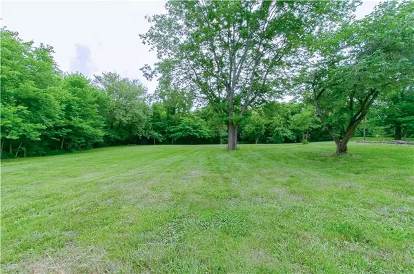 103 N Vest ST, Holden, MO 64040