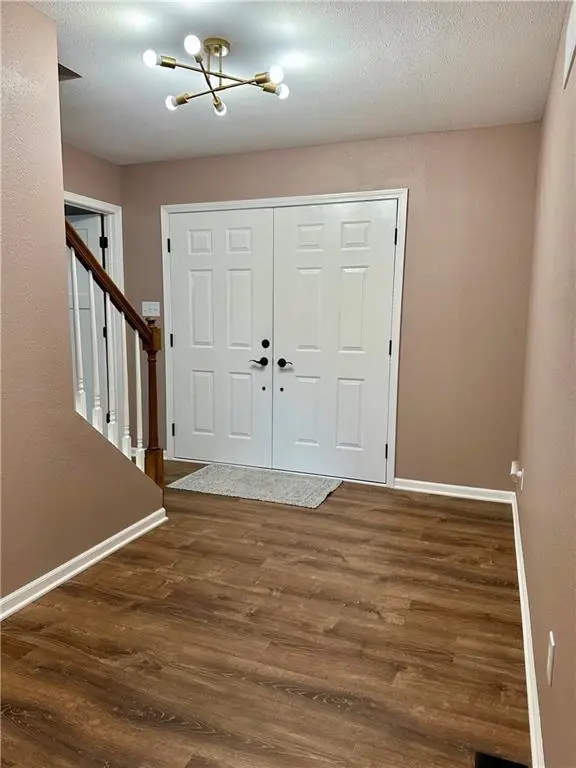 227 White Ridge DR, Maryville, MO 64468