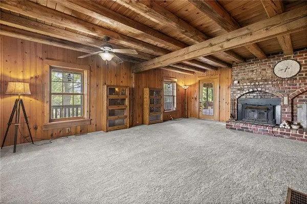 27817 S State Route 7 HWY, Harrisonville, MO 64701