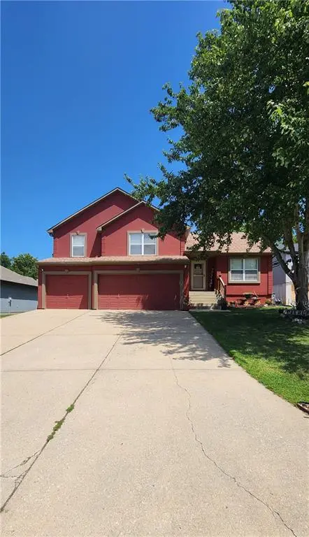 19504 Woodsbury ST, Independence, MO 64058