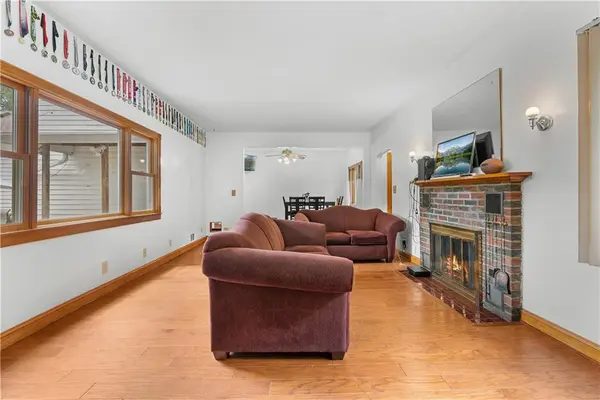 11219 Evans ST, Sugar Creek, MO 64054