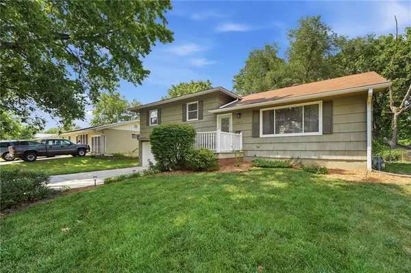 4214 E 113th TER, Kansas City, MO 64137