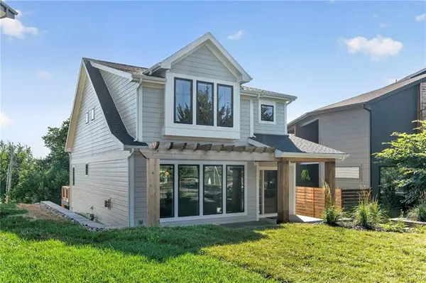 2511 Forest AVE, Kansas City, MO 64108