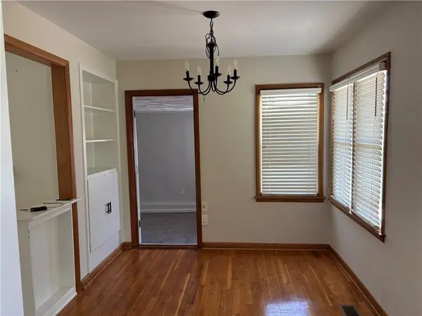 2405 E Mechanic ST, Harrisonville, MO 64701
