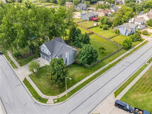 10126 N Highland TER, Kansas City, MO 64155