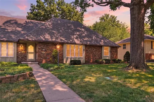 1308 NW 6th ST, Blue Springs, MO 64014