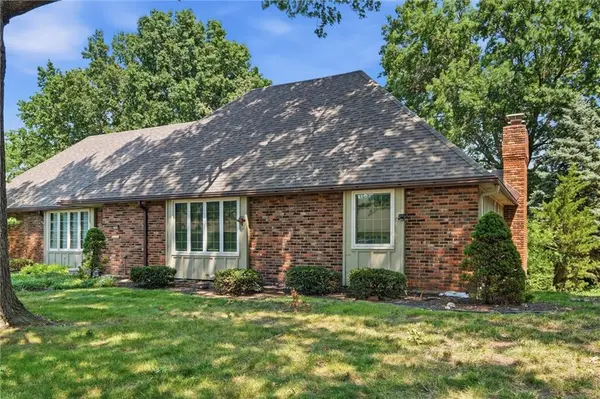 1308 NW 6th ST, Blue Springs, MO 64014