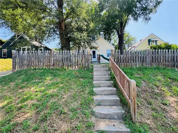 445 N Quincy AVE, Kansas City, MO 64123
