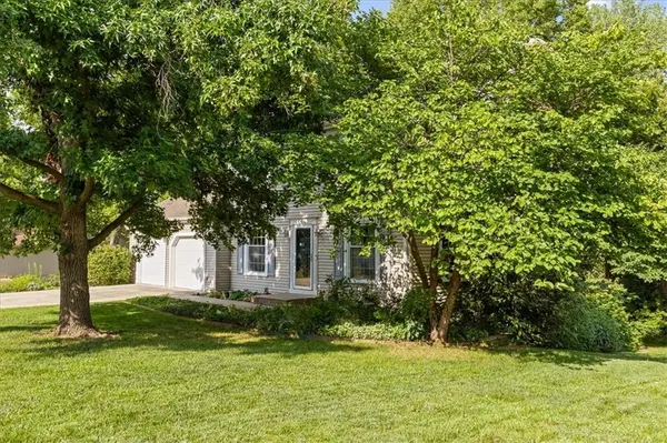 316 Boulder ST, Lawrence, KS 66049