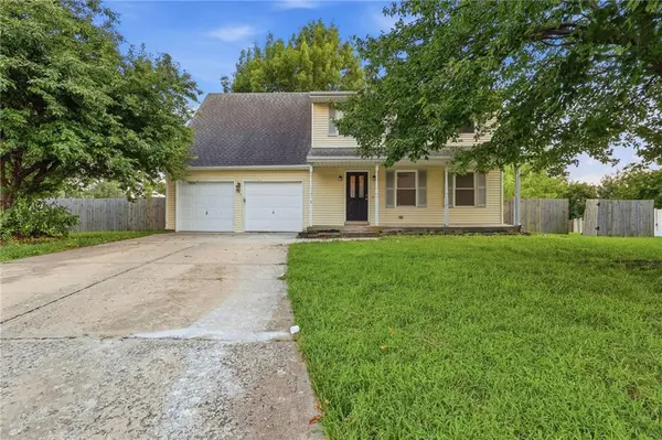 201 N Poplar DR, Gardner, KS 66030