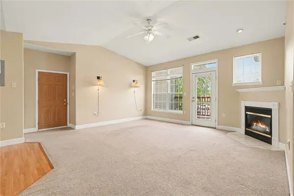 17201 E 32nd ST #S #11, Independence, MO 64055