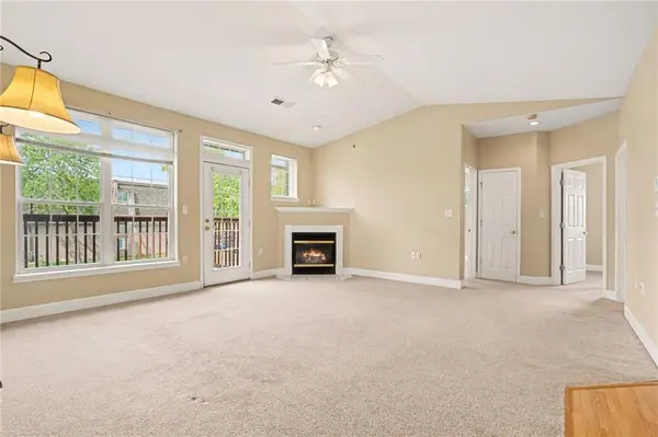 17201 E 32nd ST #S #11, Independence, MO 64055