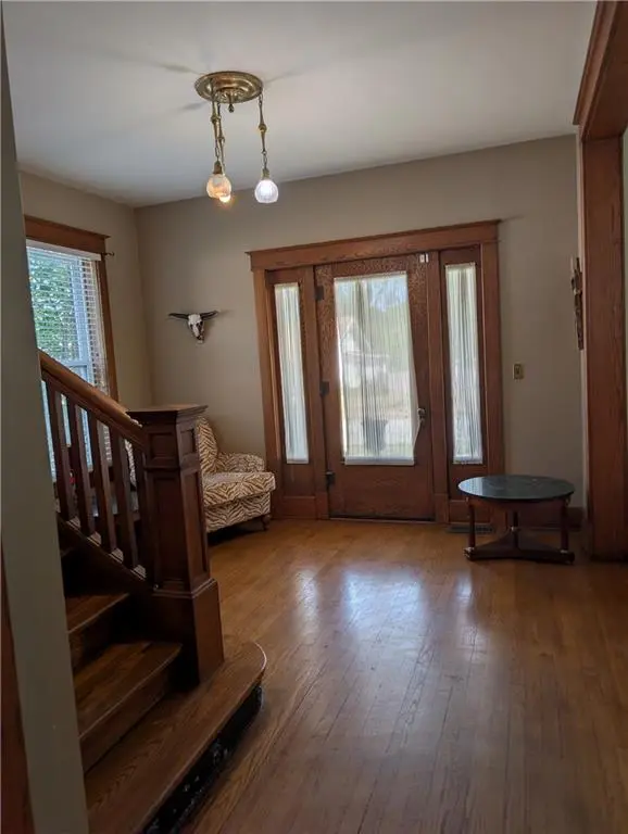 503 W Cherry ST, Nevada, MO 64772